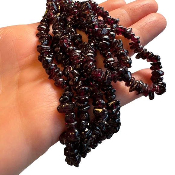 Vintage Garnet High quality chip necklace 34” - Picture 5 of 7